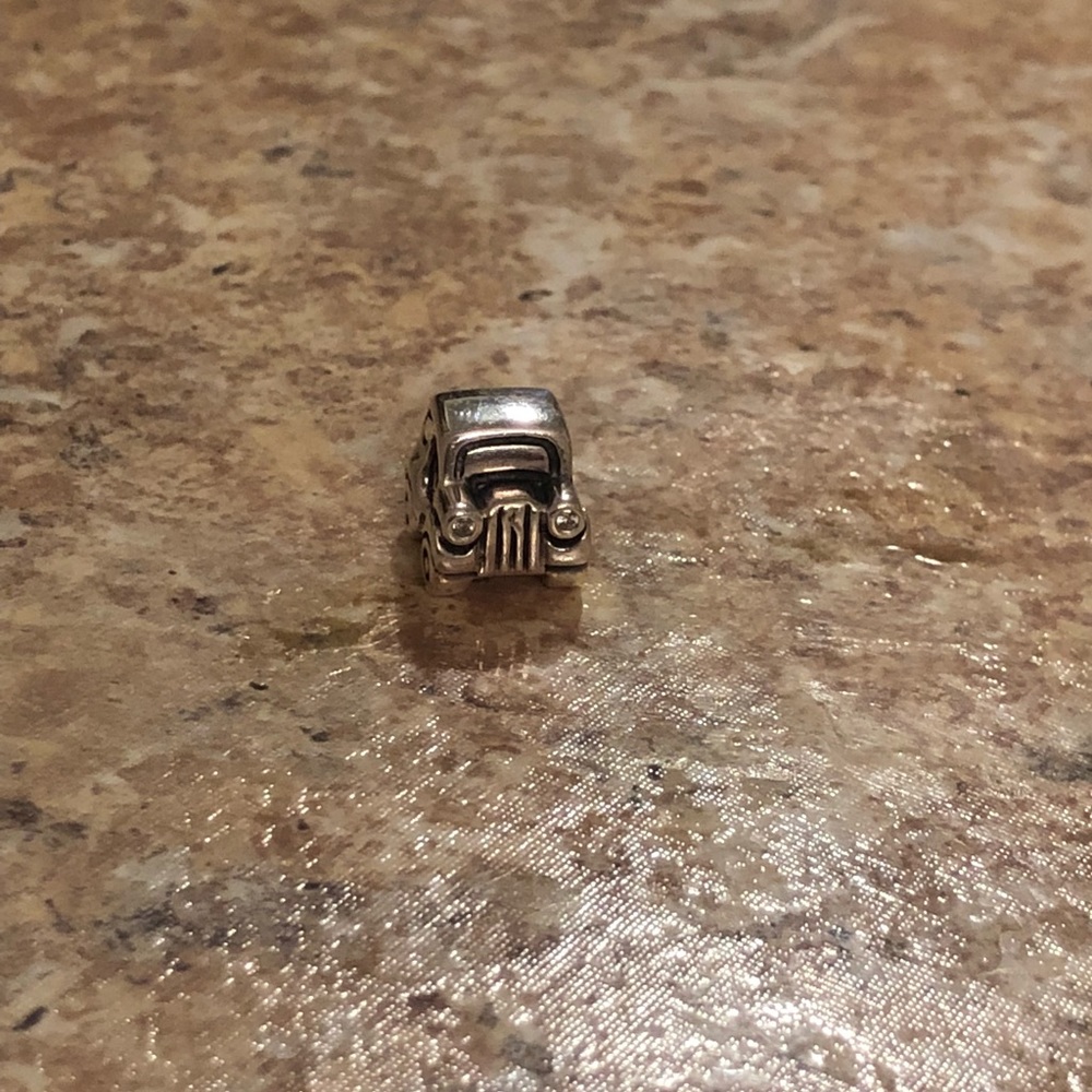 Pandora car charm